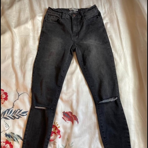 High-waist Rip Black Jeans - Picture 1 of 1